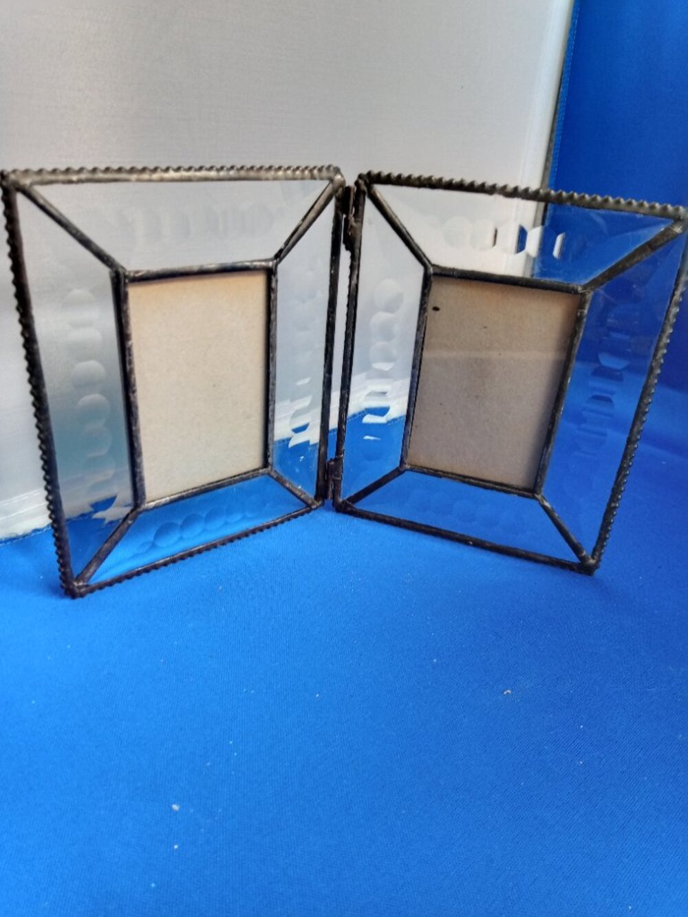 Vintage cut clear glass metal edged folding 2 part picture frame 2''x3'' picture